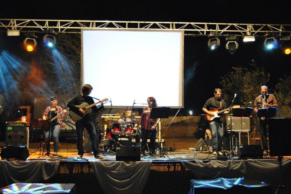cueva band3