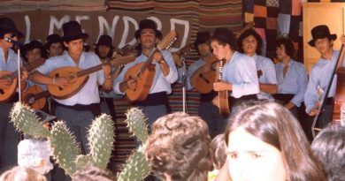 Fiesta del Almendrero del año 1977 b