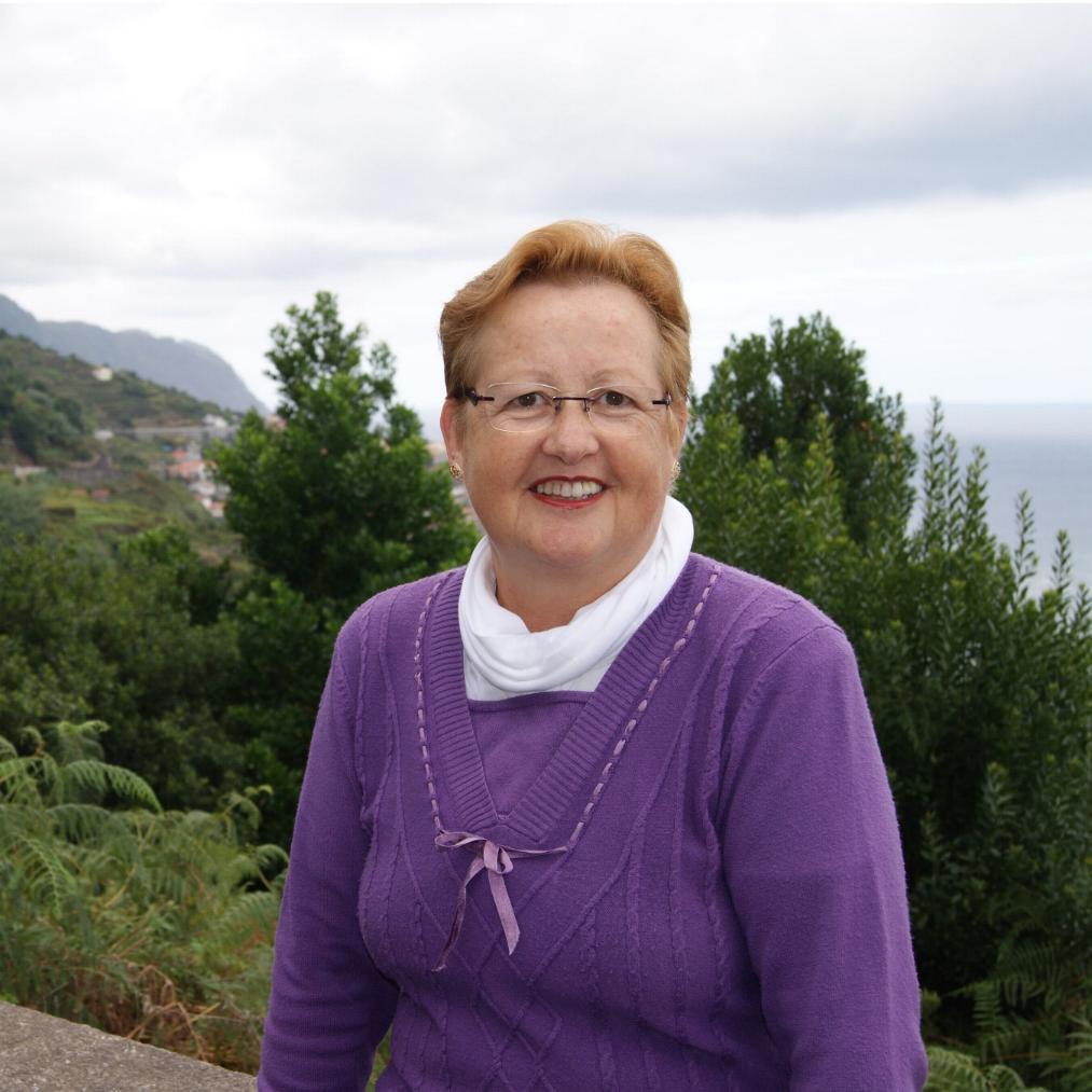 Constanza Martínb