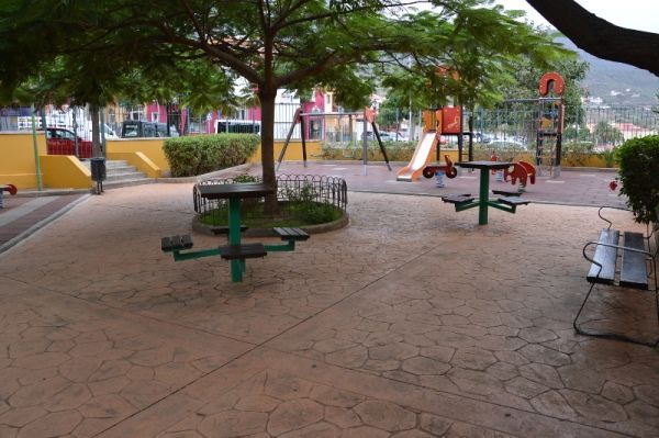 Ni mercadillo ni parque infantil 01