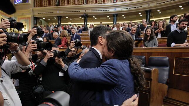 Abrazo Sanchez Iglesia
