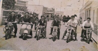 MOTOS