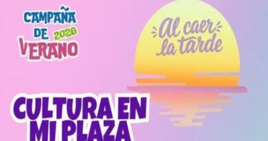 ¡HOY AL CAER LA TARDE, LA PLAZA SE LLENA DE COLOR! ¡HOY AL CAER LA TARDE, LA PLAZA SE LLENA DE COLOR!