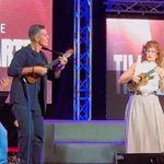 PRESENTACI&Oacute;N DE TIMPLARIA: TERCER DISCO DE LAURA MARTEL